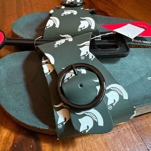 Women’s Green Sandals with Spartan Design